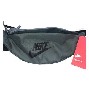 nike fanny pack green